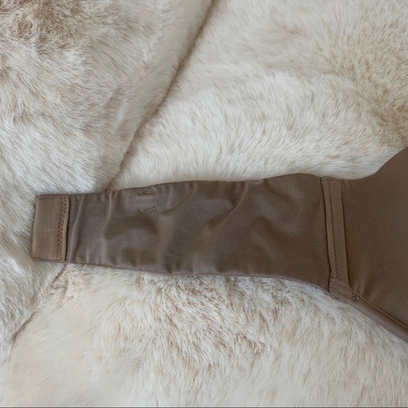 Victoria's Secret Bombshell Push-Up Bra 32B Beige Tan Silky Smooth Satin - Picture 5 of 9